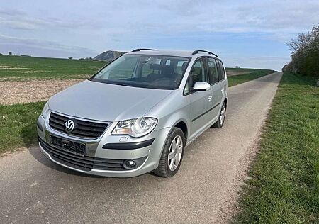 VW Touran Volkswagen Trendline