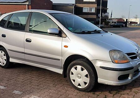 Nissan Almera TÜV 07/2027