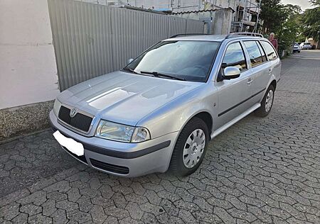 Skoda Octavia Combi Diesel 1.9 TDI Combi Tour