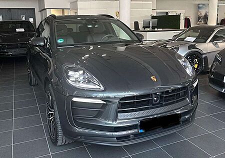 Porsche Macan PDK