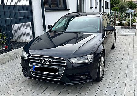 Audi A4 Avant Diesel Avant 2.0 TDI DPF multitronic Attr