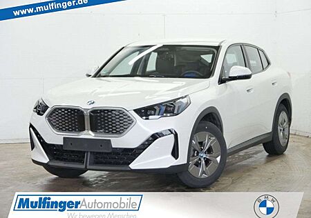 BMW iX2 x30 KomfZ AdapLED PaAs DAB SHZ IconicSounds