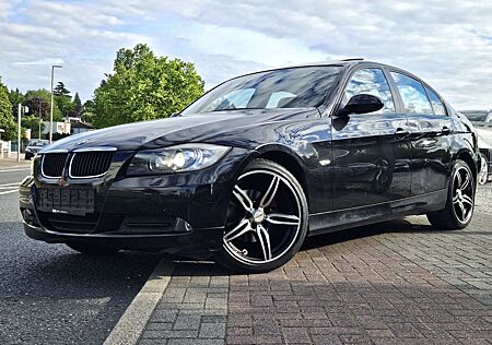 BMW 320i 320 Xenon Navi BeigeLeder Schiebedach 8xReifen