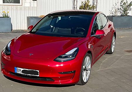 Tesla Model 3 Allradantrieb Dual Motor Performance