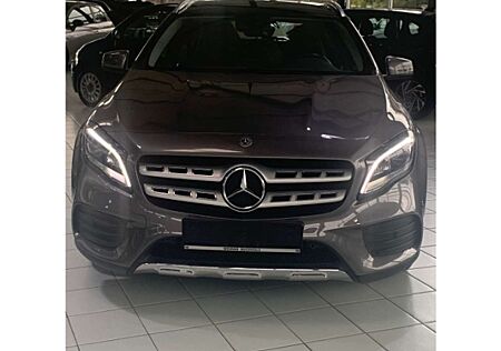 Mercedes-Benz GLA 200 Urban Style Edition AMG-LINE Pano StandHZG AHK-kla