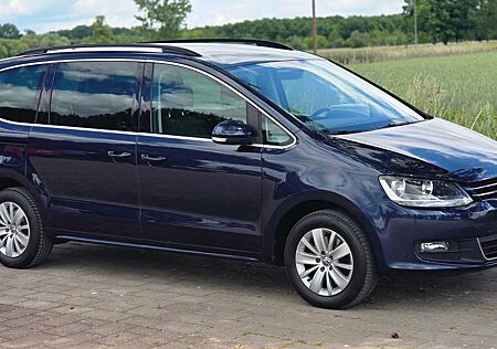 VW Sharan Volkswagen Comfortline 150PS NAVI SHZ AHK 7-Sitzer 2HAND PDC