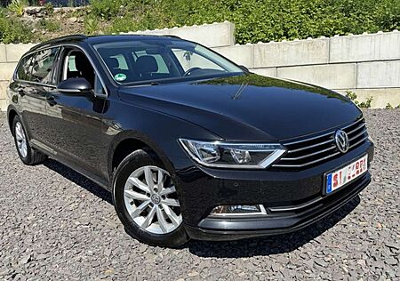 VW Passat Variant Volkswagen TDI COMFORTLINE KAMERA STANDHZ.