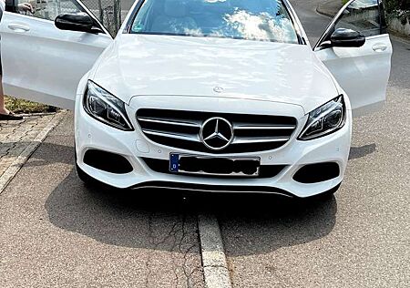 Mercedes-Benz C 220 d 4Matic T 9G-TRONIC
