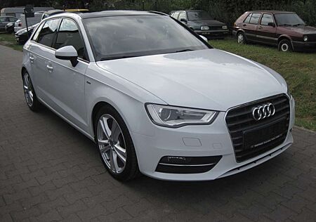 Audi A3 S line Sportpaket - Navi - Bi-Xenon - 1.Hd