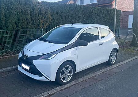 Toyota Aygo zu verkaufen sehr sparsamer