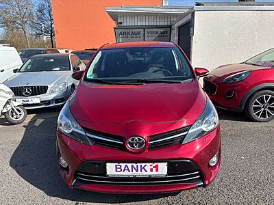 Toyota Verso Edition-S+ AHK 8 FACH BER. PDC SITZH. !!!