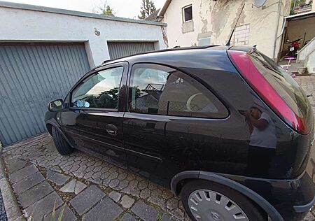 Opel Corsa 1.2 16V C
