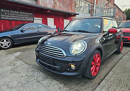 Mini Cooper D Aut. PANORAMA NAVI Alu Teilleder Sitzhz