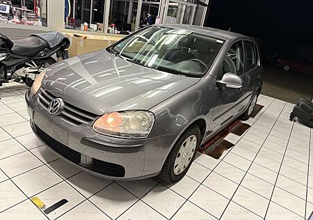 VW Golf Volkswagen Trendline,,inkl.1-Jahr Garantie-Ohne km Begrenzung