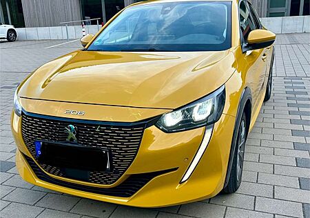 Peugeot e-208 208 E 136 Allure, 3D Cockpit, 8fach Bereifung