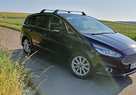 Ford S-Max 2.0 TDCiTitanium