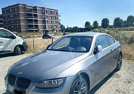 BMW 330d 330 Coupe Aut. *Keyless go*