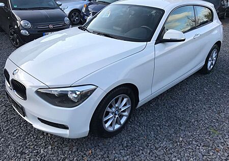 BMW 116 i Sport Line / PDC / Alus / TÜV