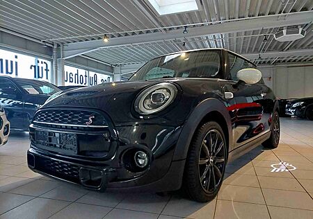 Mini Cooper S SportAut NaviPlus DAB SportLederSitze Sitzhzg PDC