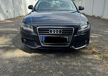 Audi A4 Avant 2.0 TDI DPF Ambiente