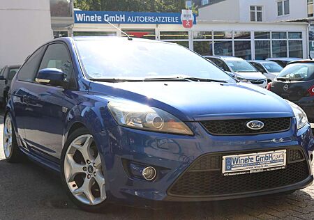 Ford Focus ST*1HAND*SHZ*NAVI*KLIMAAUT*LEDER*XENON*u.v.m