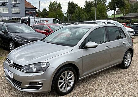 VW Golf Volkswagen VII TSI/2xPDC/Temp/BC/Sitzheizg/wenig km!!!