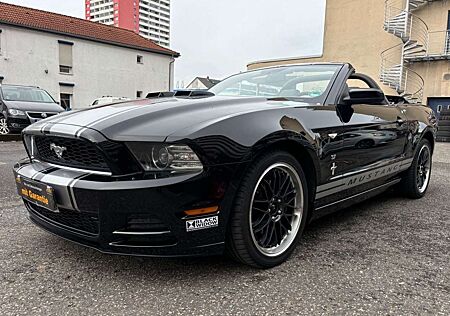 Ford Mustang 3.7 Cabrio mit Speedster Optik GasMonkey