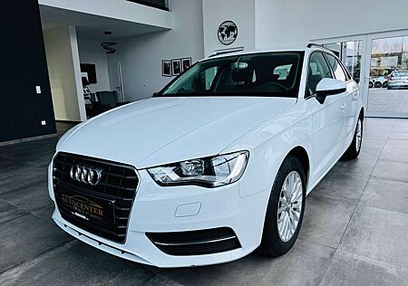 Audi A3 Sportback 1.2 Ambiente Navi Sitzheizung