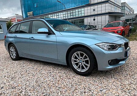 BMW 320 i Touring*Aut.*55.386 KM*gepflegter Zustand