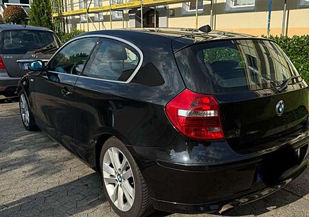 BMW 118i 118 - Facelift, Automatik, Xenon