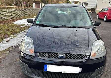 Ford Fiesta 1.3 Ambiente TÜV NEU