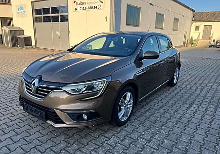 Renault Megane IV Grandtour Intens LED Navi SHZ Alu