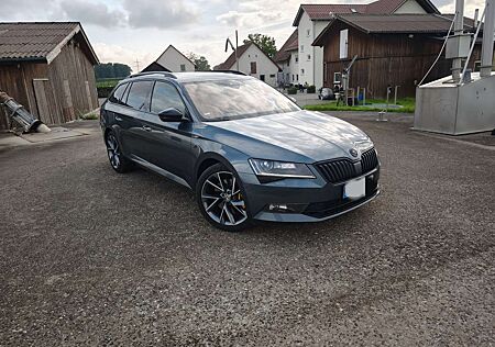 Skoda Superb Combi 2.0 TSI 4x4 DSG Sportline