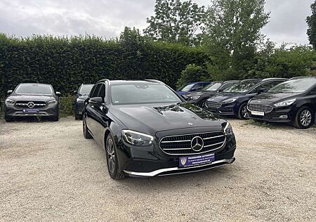 Mercedes-Benz E 220 d T Avantgarde ACC+HEAD-UP+KAMERA+LEDER+TOTWINKEL