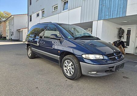Chrysler Voyager 3.3 LE