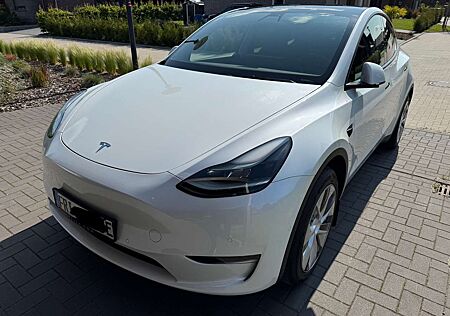 Tesla Model Y Long Range Dual Motor AWD