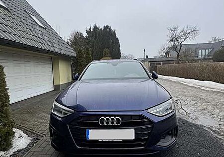 Audi A4 40 TDI advanced
