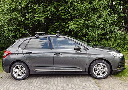 Citroën C4 Citroen e-HDi 110 EGS6 Stop/Start System Exclusive