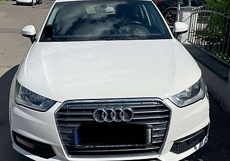 Audi A1 Sportback 1.0 TFSI ultra Sportback