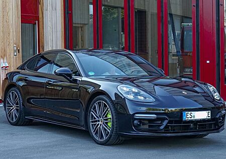 Porsche Panamera 4 E-Hybrid