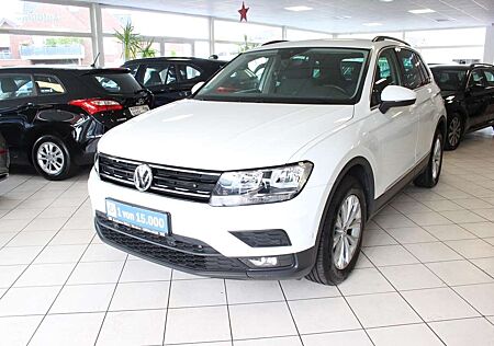 VW Tiguan Volkswagen 2.0 Comfortline 4Motion.AHK.DSG.1Hand