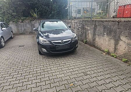 Opel Astra 1.7 CDTI ECOTEC Cosmo 92kW,6.gang,Navi,PDC