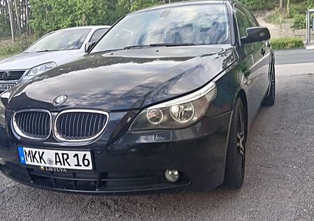 BMW 525i 525