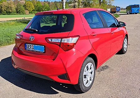 Toyota Yaris 1.0 VVT-i Comfort mit Design-Paket