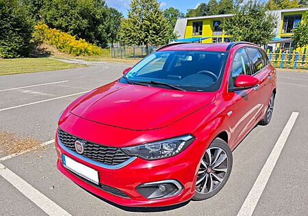 Fiat Tipo 1.4 Turbo LOUNGE Navi, ACC, RS, PDC, SZH, CAM, ALS