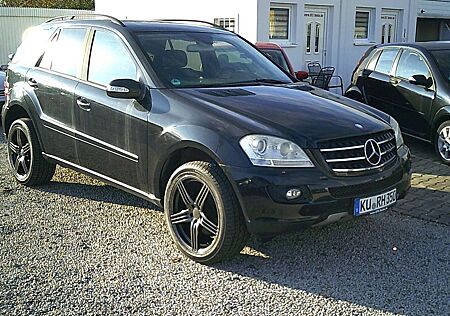 Mercedes-Benz ML 280 Tüv 02/27,CDI,Temp.,Teilled., Alu,AHK.,usw. !