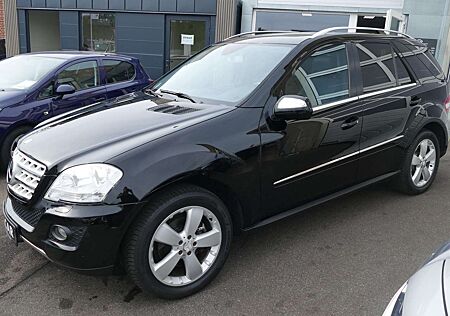 Mercedes-Benz ML 350 CDI Alcantara Schiebedach Navi 4 Matic HU/AU 0823