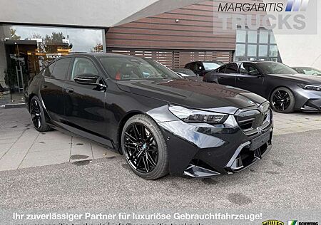 BMW M5 /20"-21"/Bower&Wilkins/Panorama/Keyless