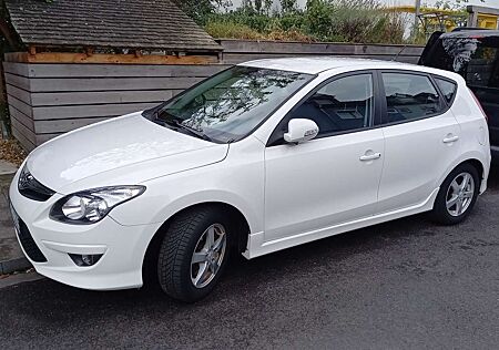 Hyundai i30 gebraucht kaufen Hyundai i30 1.4 Classic