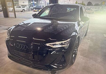 Audi e-tron 55 2x S LINE/BLACK EDITION/21Z./PANO/B&O